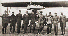 skupina pilot ped letounem Albatros D.III (Oef)